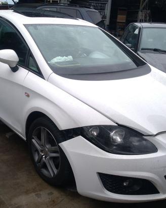SEAT LEON 1.6 DIESEL 77 KW - anno 2011