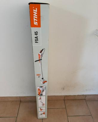 Decespugliatore a batteria STIHL FSA45 – Mai usato