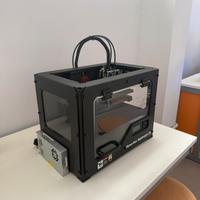 Stampante 3D makerbot replicator 2x