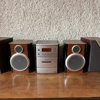 Lettore CD stereo con 4 casse