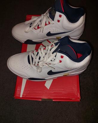 scarpe nike. 