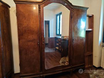 Armadio 800 vintage in legno