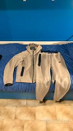 Tuta completa Nike Tech