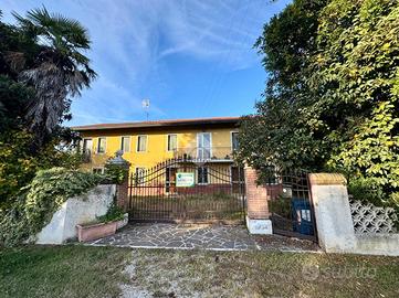 VILLA SINGOLA A PIOMBINO DESE