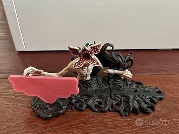 Stranger Things sopresa Kinder Pasqua