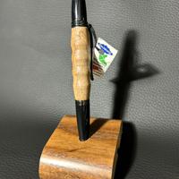 Penna artigianale in legno lavorata al tornio