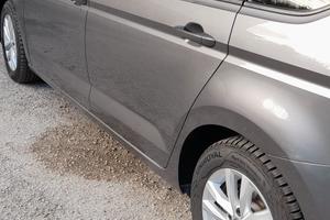 Auto in perfette condizioni.