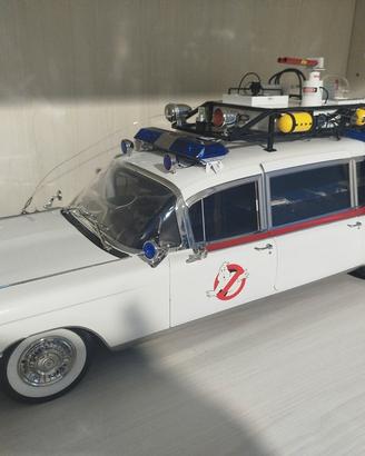 Ghostbusters Ecto-1