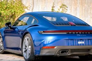 Porsche 992  911 carrera  4 coupe 