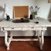 Scrivania antica rinnovata