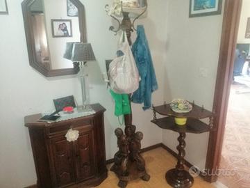 mobili vari in legno 
