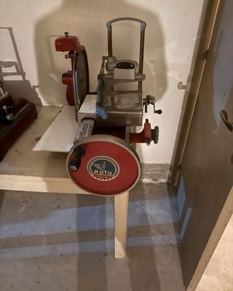 Affettatrice manuale d’epoca ROTO – Pavia