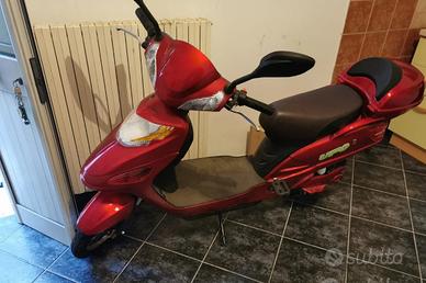 Vedo scooter elettrico