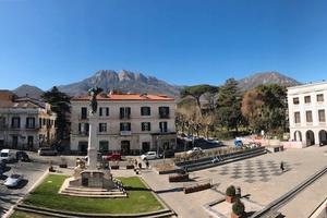 Locale commerciale centrale