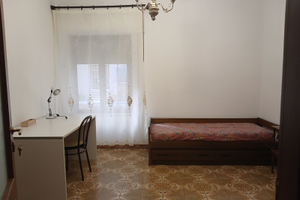 Ampia camera singola zona Dante/Camporeale