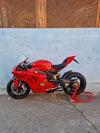 DUCATI PANIGALE V4