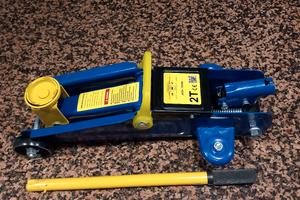 AMC cric manuale con carrello e sollevatore con ma