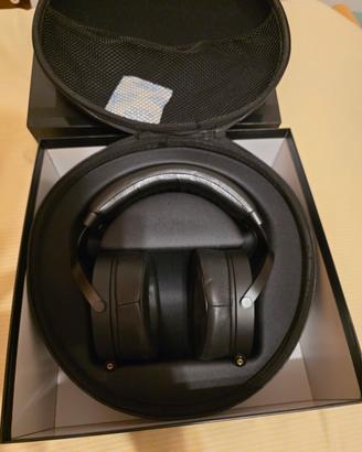  Cuffie planari Monolith M1070