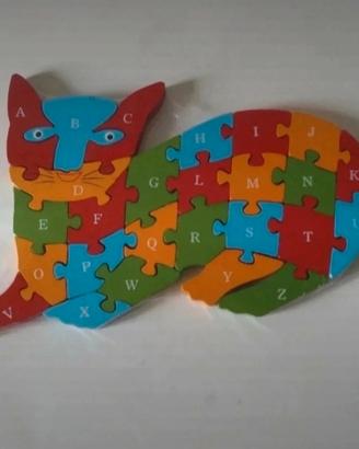 Puzzle in legno con lettere e numeri 