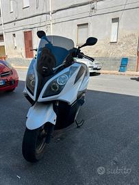 Kymco downtown 300i