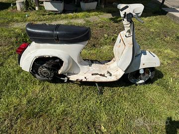 Vespa 50 R CON LIBRETTO trasformata Special 4 marc