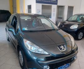 96438 km PEUGEOT 207 1.4 NEOPATENTATI
