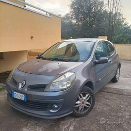 Renault Clio 2006