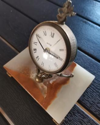 antica sveglia da tavolo 