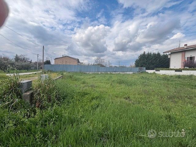 PE 131 Terreno con progetto villa singola - Vista 2