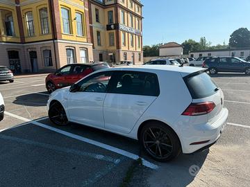 Golf VII 1.5 150cv pack R Line