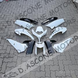 CARENE IN O-F-F-E-R-T-A TMAX 08-11 BIANCO LUCIDO E