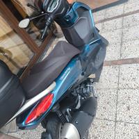 Beverly 300  s.i ASR anni 2024.