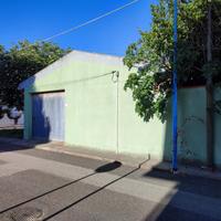 Vendesi fabbricato uso magazzino