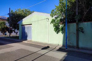 Vendesi fabbricato uso magazzino