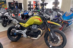 Moto Guzzi V85 Strada