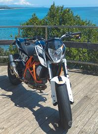 KTM DUKE 690 