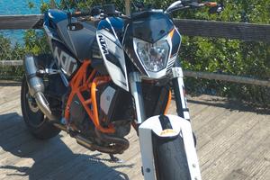 KTM DUKE 690 