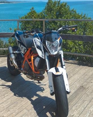 KTM DUKE 690 
