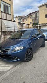Auto  lancya