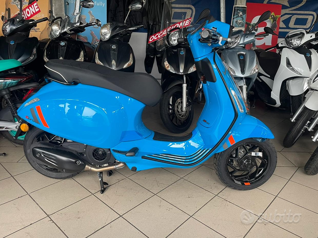 Vespa Sprint Vespa Giorni 2022 Prezzo Scooter Vespa Gts Grigio