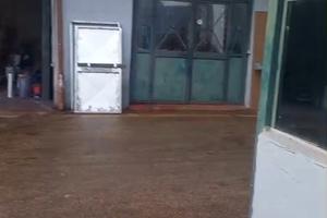 Capannone uso commerciale