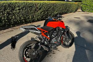 KTM duke 125