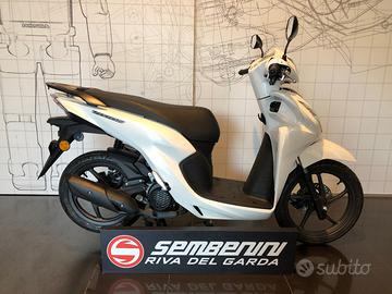 Honda Vision 110 Jasmine White