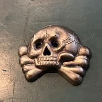 Teschio SS Totenkopf da Cappello tedesco ww2