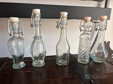 Bottigliette in vetro decorative