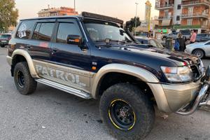 Nissan Patrol Y61 2.8