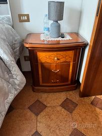 Coppia comodini e comò 