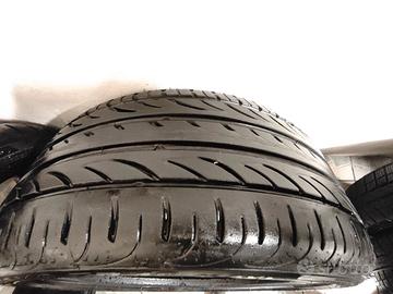 Pirelli P Zero Nero Pneumatico Estivo 225/40 R18