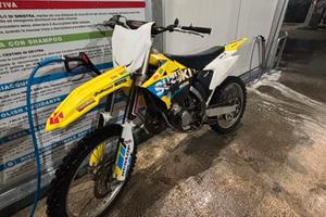 RM suzuki 125