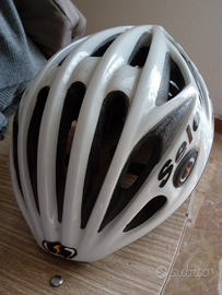 Casco bici marca Selev